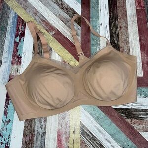 Honeylove CrossOver Bra Sand Wireless Smoothing Wore 1X Adj Straps L 38B/C